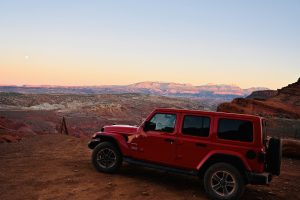 jeep wrangler, car, vehicle-7023738.jpg